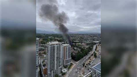 Vancouver News Fire Tears Through 2 Homes Ctv News