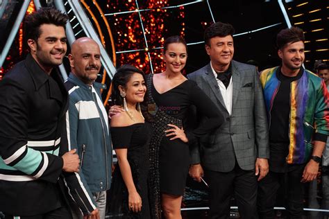 Sonakshi Sinha Jassi Gill Manish Paul Anu Malik Neha Kakkar And Vishal Dadlani On The Sets