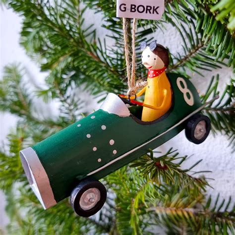 Craft decoration "Racing driver in a sports car" – Anna Banana