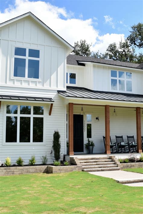 The Best White Modern Farmhouse Exterior Paint Colors White Exterior