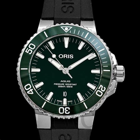New Aquis Date Automatic Green Dial Mens Watch 01 733