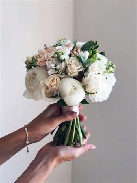 24 Unique Wedding Bouquet Ideas From Flowerna Ru Wedding Bouquets