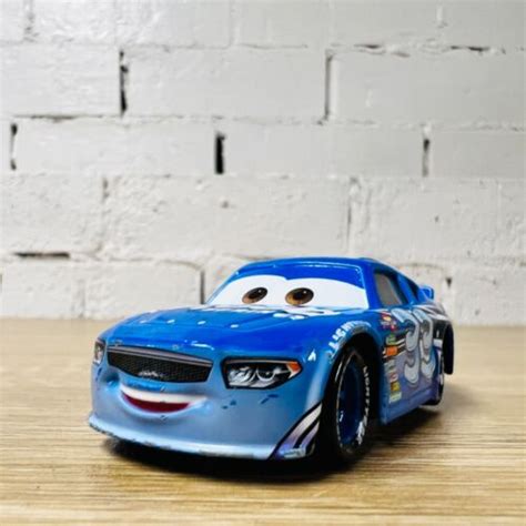 Disney Pixar Diecast Cars 3 Dud Throttleman Mood Springs 33 Piston Cup