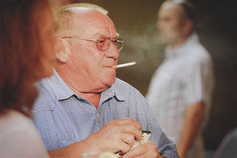 Ingyenes Kép Füst Cigaretta életmód élvezet Idősek Emberek Ember