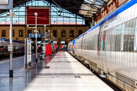 Marseille St Charles Railway Station Stock Photo Image Of Charles