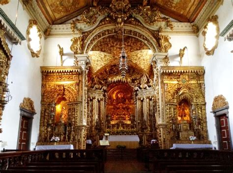 Igreja de santo antónio is a church in portugal. Altar Igreja Matriz de Santo Antônio Tiradentes MG | O ...