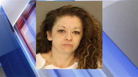 Woman Wanted In Mph Police Chase Arrested For Shoplifting At Park