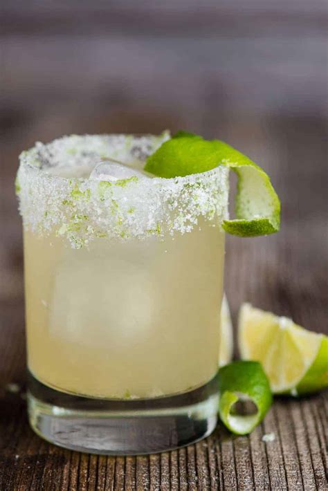 Perfect Classic Margarita Recipe Self Proclaimed Foodie