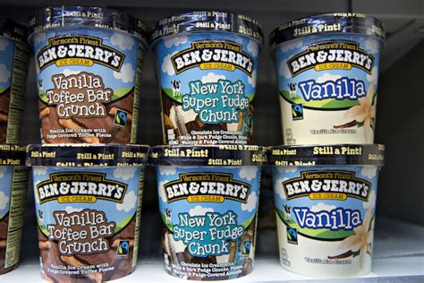Ben & jerry's — марка мороженого, замороженного йогурта, шербета и продуктов на основе мороженого, производимая компанией ben & jerry's homemade holdings. Ben & Jerry's Is Making Vegan Ice Cream With Almond Milk ...