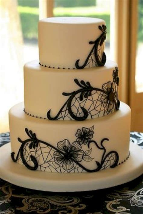 Horror Halloween Wedding Cakes Ideas For Your Special Moment 41