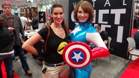hottest cosplay girls of ny comic con 2013 day 2 [photos]