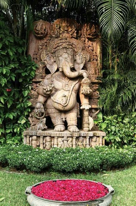 Pin By Gisselle A On Lesson 13 Ganesh Statue Ganesha Indian Garden