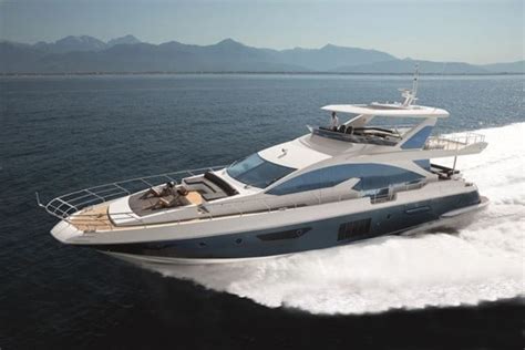 The Spacious And Elegant Azimut 80 Yacht