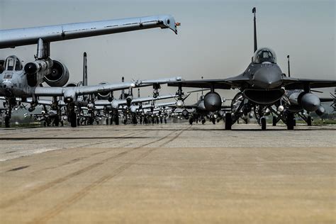 Us A 10s And F 16s Take Part In Impressive Elephant Walk In South
