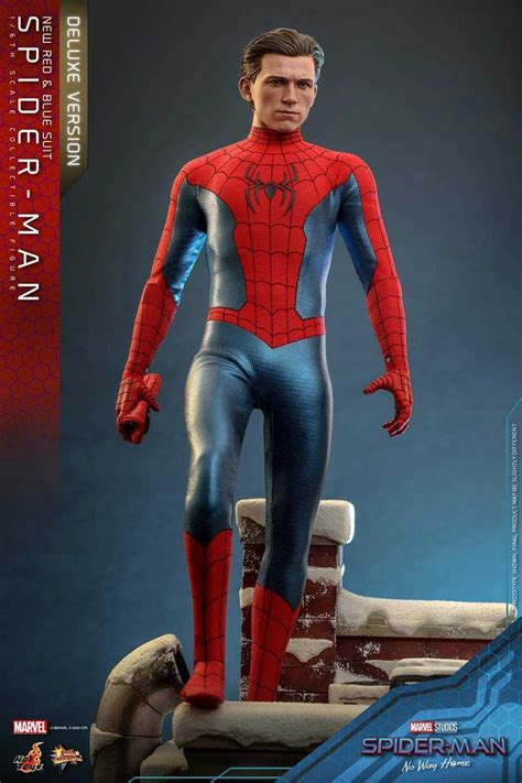 Marvel Reveals Best Look At Tom Hollands Newest Spider Man Suit Photos
