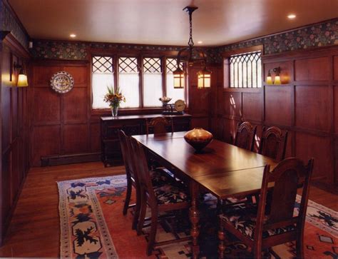 Nice Looking Craftsman Dining Room Design With Wooden Wall Decor Idea
