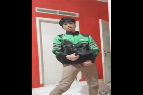 Viral Video Ojol Sama Ayam Di Tiktok Dan Twitter