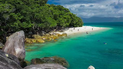 Fitzroy Island Queensland Australia Nudey Beach Turquoise Water Ocean