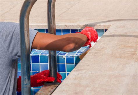 Generally speaking, jetted tubs are not that much different than regular bathtubs and showers in the areas where a leak can occur. Spa Repair Denver, CO | Spa & Hot Tub Repair Services