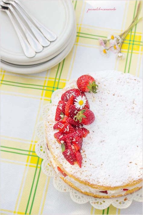 Torta Margherita Con Crema Di Yogurt E Fragole Idee Alimentari Torta