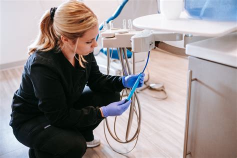 Complete Guide To Treating Dental Unit Waterlines By Proedge