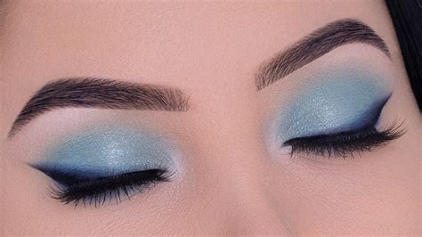 Get The Look Flawless Soft Blue Eye Makeup Smokey Eyeliner Youtube