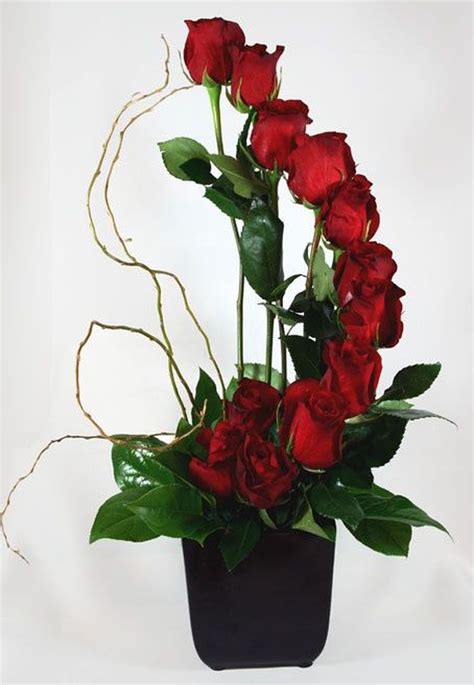 50 Lovely Rose Arrangement Ideas For Valentines Day Pimphomee