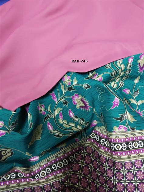 Baju kurung moden oleh vercato mengetengahkan rekaan sofistikated dengan dekorasi renda di bahagian lengan dan kain. BAJU KURUNG MODEN RIAS ANGGUN BATIK (RAB) | | Saeeda ...