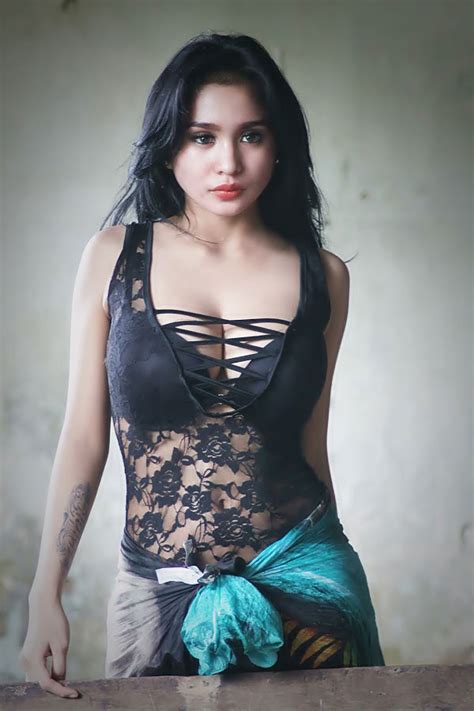 Foto Foto Hot Bibie Julius Beredar Tanpa Sensor Artis Seksi
