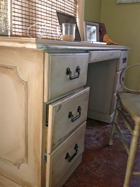 Can You Spray Chalk Paint On Glass - Chalk Paint On Glass Windows