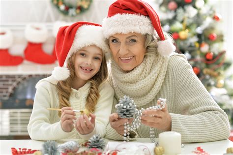 7 Holiday Crafts For Seniors Safe T Home Care