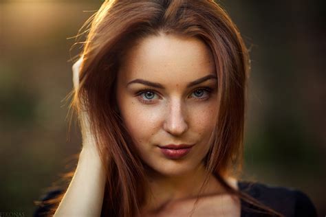 4504682 Brunette Russian Model Face Freckles Lidia Savoderova Eikonas Brown Eyes Model