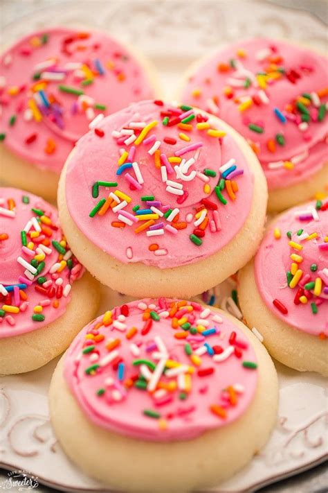 So, to better understand how sugar affects cookies, we decided to test five batches of cookies and buzzfeed's best chocolate chip cookie guide. Soft Lofthouse Style Frosted Sugar Cookies are the perfect sweet treat with a tall glass of milk ...
