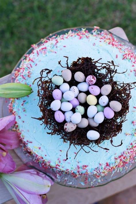 Here are some cakes that are heavy on egg yolks. Easter Ice cream Cake (with Chocolate Nest) - Stuff Mums Like