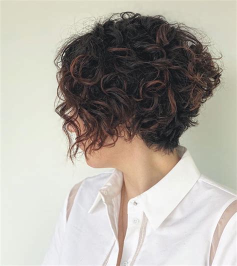 curly wedge haircut pictures senturintex