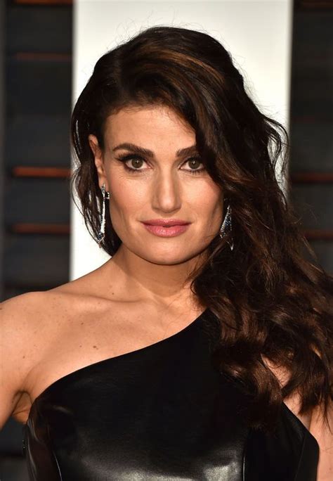 Idina Menzel Has Gone Blond Yes Like Elsa Twist Braid Hairstyles Diy Hairstyles Wedding