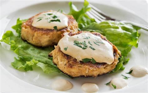Although the earliest use of the term crab cake is commonly believed to date to crosby gaige's 1939 publication new york world's fair cook book in which they are described as baltimore crab cakes,. Galley-Up Crab Cakes - PassageMaker