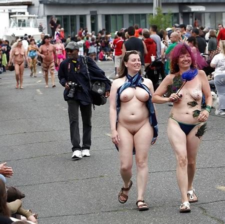 Vintage Naked Parade Free Porn