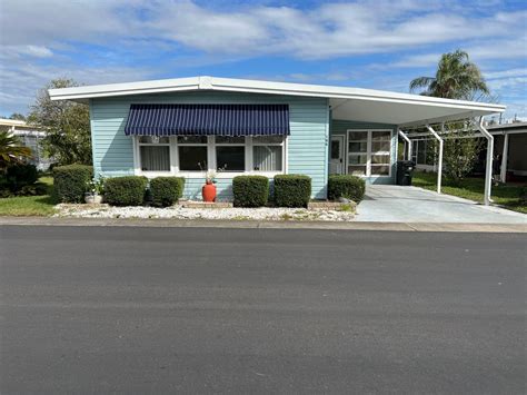 Appealing Home Just Steps Away from Clubhouse! - 144 Fern Palm St