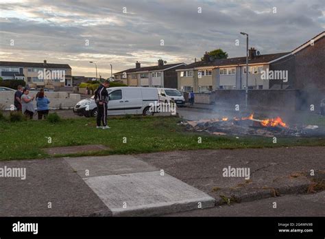 Bonfire On The Road Hi Res Stock Photography And Images Alamy