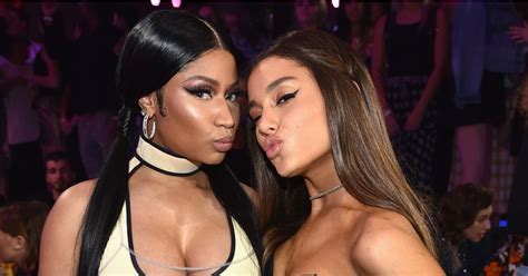 Nicki Minaj And Ariana Grande Whispering At 2018 VMAs POPSUGAR Celebrity