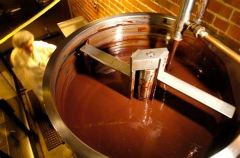 Mum Tragically Dies After Falling Into Vat Of Chocolate At Sweet Factory Ladbible