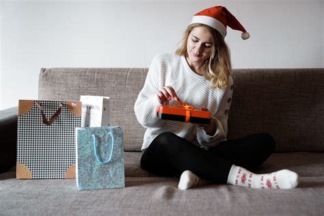 Afaik girls like i would be giddy over that present right there. Christmas Gifts for Teen Girls They'll Actually Love ...