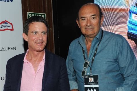 8 octobre 2020 | proche de manuel valls, directeur de communication de françois hollande pendant l'opération stop djihadisme, chef du service d'information du. González y Aznar, vacaciones en Marbella | EL MUNDO