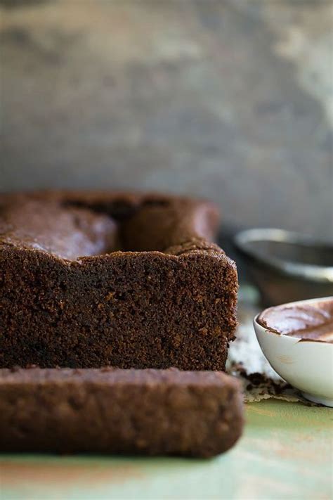 Eggless easy chocolate mousse recipe source: Dark Chocolate Cake From Nigella Lawson | Recipe | Dark ...