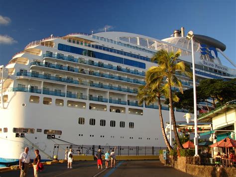 Hawaii Photos The Island Princess Cruise Ship Waits To Sail From