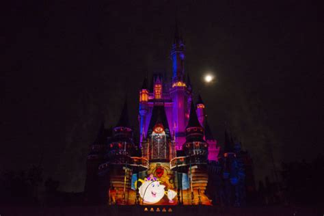 Watch The New Once Upon A Time Castle Show At The Magic Kingdom