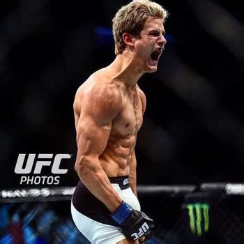 Advertisement the keto diet, or ketogenic diet, is one that is very high in fat intak. Sage Northcutt