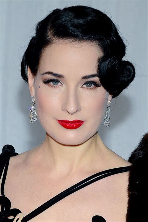 Roaring 20s Hair Styles Hot And Glamour Style This Style Is Using A