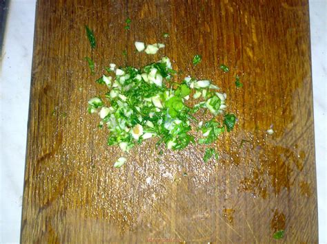 La calamarata è un primo piatto a base di pesce, preparato con i calamari tagliati ad anelli ed un formato di pasta che somiglia proprio a degli anelli la calamarata è una ricetta tipica della tradizione napoletana, che rappresenta un must irrinunciabile quando si visitano i borghi di mare o i tipici. Calamarata ai frutti di mare | IdeeRicette